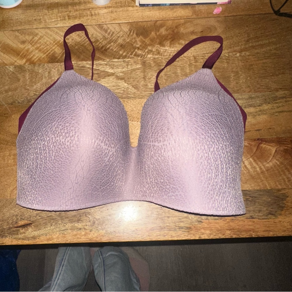 Knix wing woman Bra